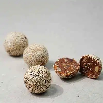 Super Seed Date Bites